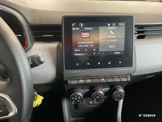 RENAULT CLIO V - voiture d'occasion - Photo 13