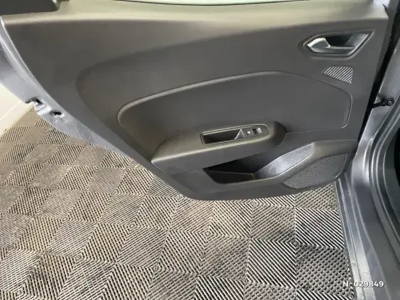 RENAULT CLIO V - voiture d'occasion - Photo 45