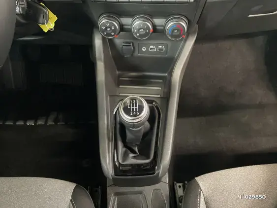 RENAULT CLIO V - voiture d'occasion - Photo 34