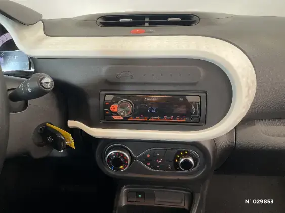 RENAULT TWINGO ELECTRIQUE III - voiture d'occasion - Photo 31