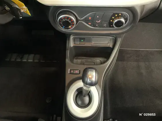 RENAULT TWINGO ELECTRIQUE III - voiture d'occasion - Photo 32