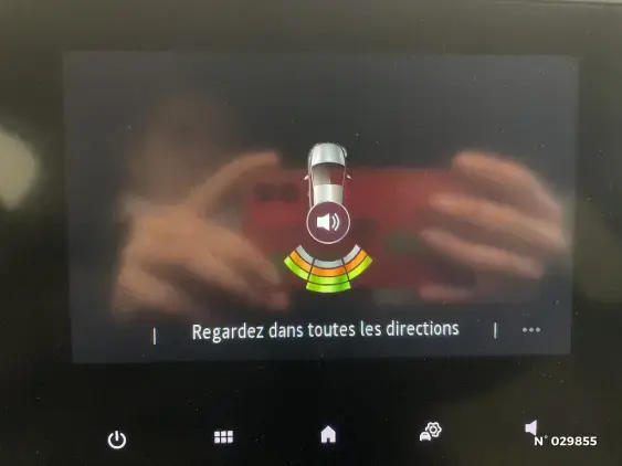 RENAULT CLIO V - voiture d'occasion - Photo 14