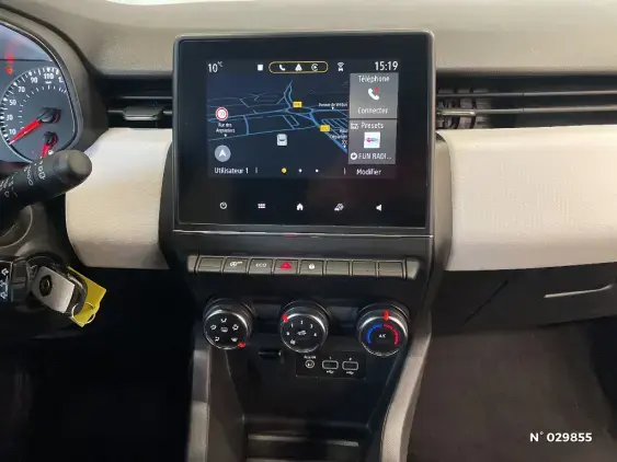 RENAULT CLIO V - voiture d'occasion - Photo 32