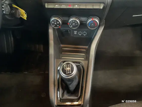 RENAULT CLIO V - voiture d'occasion - Photo 34