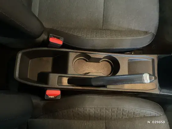 RENAULT CLIO V - voiture d'occasion - Photo 35