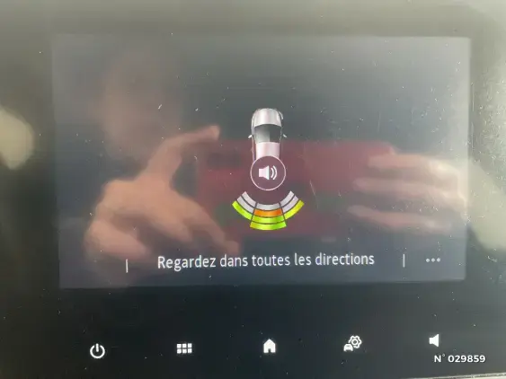 RENAULT CLIO V - voiture d'occasion - Photo 14