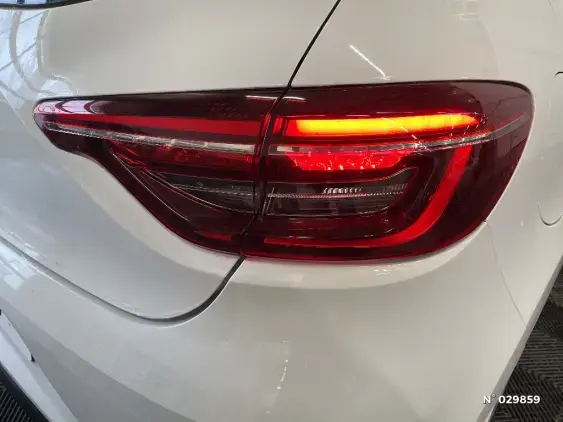 RENAULT CLIO V - voiture d'occasion - Photo 41