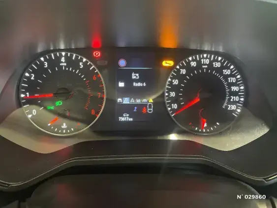 RENAULT CLIO V - voiture d'occasion - Photo 12