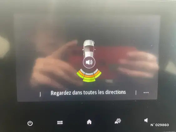 RENAULT CLIO V - voiture d'occasion - Photo 14