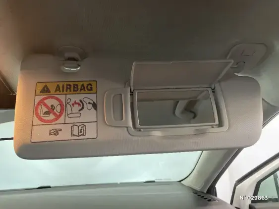 RENAULT CLIO V - voiture d'occasion - Photo 31