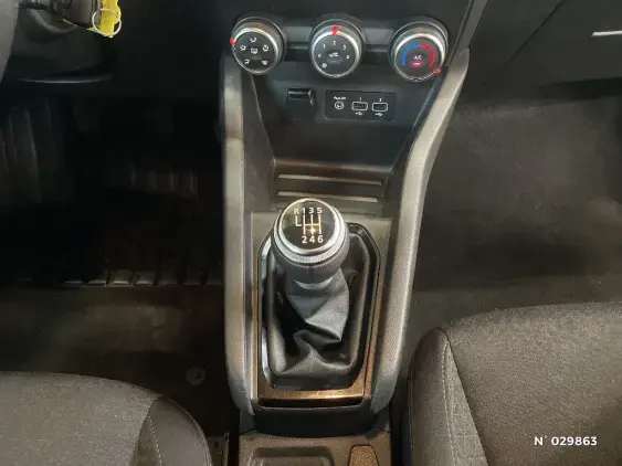 RENAULT CLIO V - voiture d'occasion - Photo 34