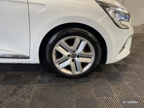 RENAULT CLIO V - voiture d'occasion - Photo 8