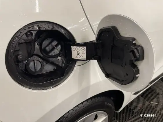 RENAULT CLIO V - voiture d'occasion - Photo 40