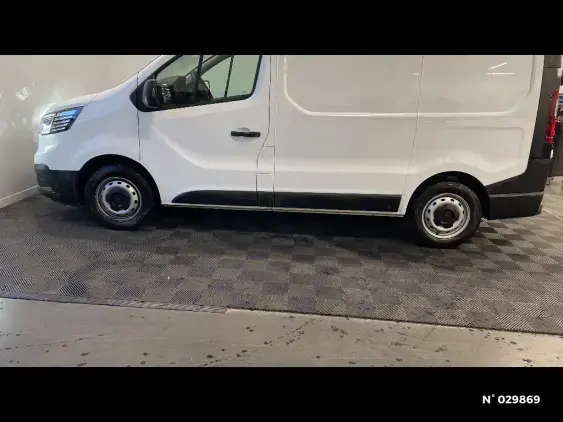 RENAULT TRAFIC FG III - voiture d'occasion - Photo 2