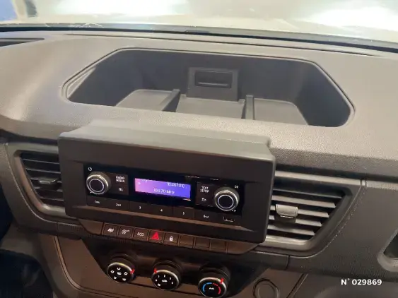 RENAULT TRAFIC FG III - voiture d'occasion - Photo 29