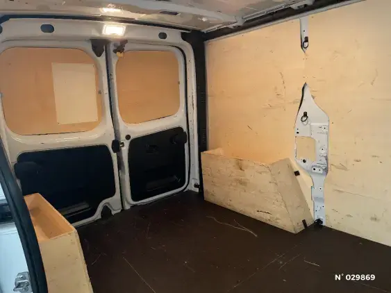 RENAULT TRAFIC FG III - voiture d'occasion - Photo 34