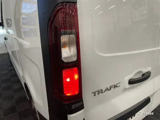 RENAULT TRAFIC FG III - voiture d'occasion - Photo 37