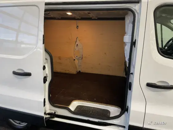 RENAULT TRAFIC FG III - voiture d'occasion - Photo 11