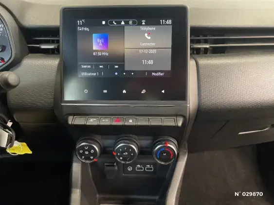 RENAULT CLIO V - voiture d'occasion - Photo 33