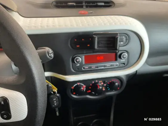 RENAULT TWINGO III - voiture d'occasion - Photo 13