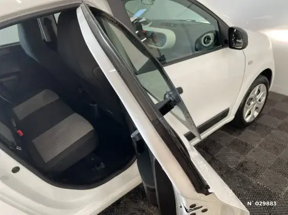 RENAULT TWINGO III - voiture d'occasion - Photo 38