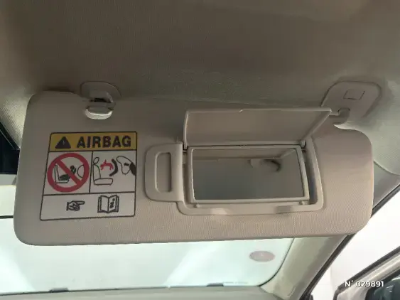 RENAULT CLIO V - voiture d'occasion - Photo 31