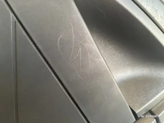 RENAULT CLIO V - voiture d'occasion - Photo 28