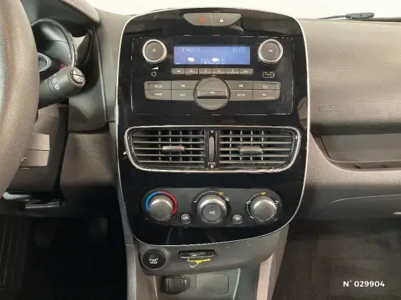 RENAULT CLIO IV - voiture d'occasion - Photo 33