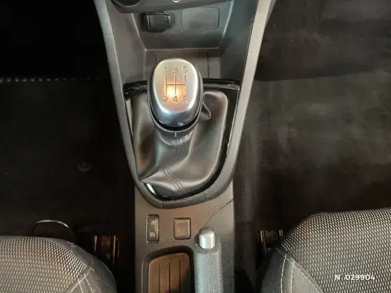 RENAULT CLIO IV - voiture d'occasion - Photo 34