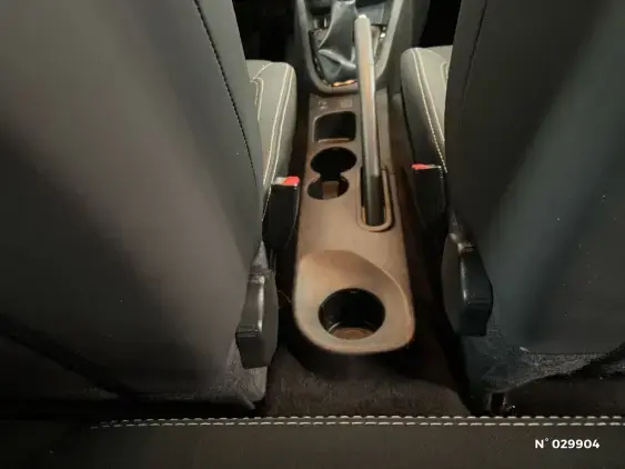 RENAULT CLIO IV - voiture d'occasion - Photo 37