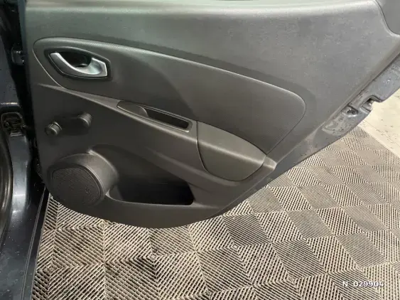 RENAULT CLIO IV - voiture d'occasion - Photo 39