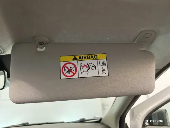 RENAULT ZOE - voiture d'occasion - Photo 31