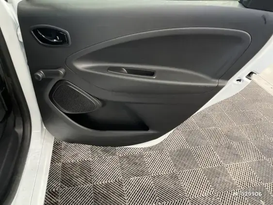 RENAULT ZOE - voiture d'occasion - Photo 38