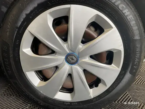 RENAULT ZOE - voiture d'occasion - Photo 43