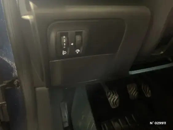 RENAULT MEGANE IV - voiture d'occasion - Photo 15