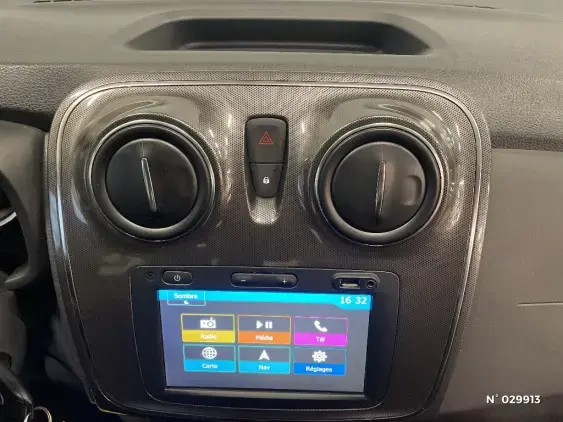 DACIA SANDERO II - voiture d'occasion - Photo 31