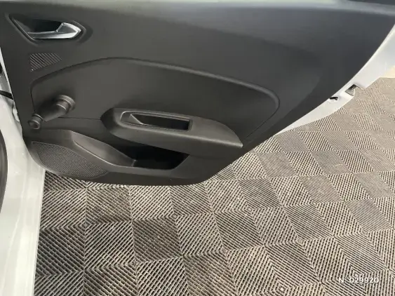 RENAULT CLIO V - voiture d'occasion - Photo 39