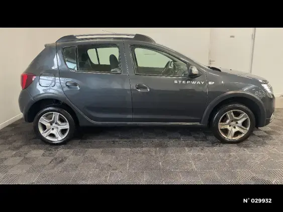 DACIA SANDERO II - voiture d'occasion - Photo 5