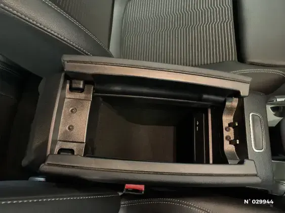 MERCEDES CLASSE B III - voiture d'occasion - Photo 35