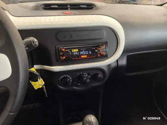 RENAULT TWINGO III - voiture d'occasion - Photo 13