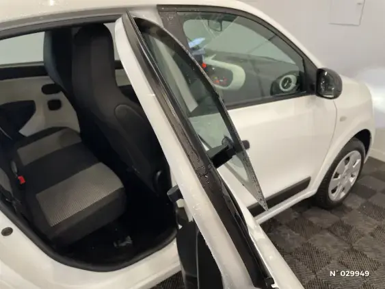 RENAULT TWINGO III - voiture d'occasion - Photo 39