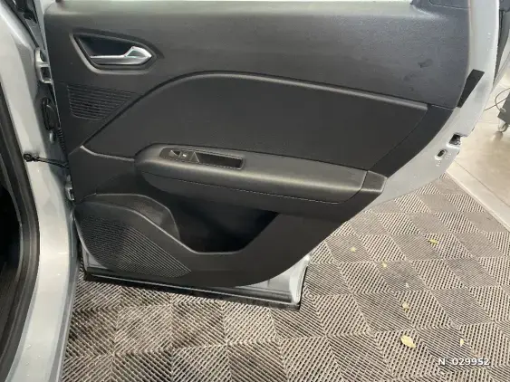 RENAULT CAPTUR II - voiture d'occasion - Photo 39