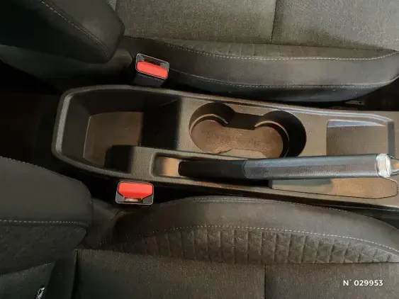 RENAULT CLIO V - voiture d'occasion - Photo 35