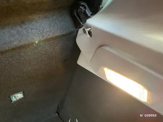 RENAULT CLIO V - voiture d'occasion - Photo 26