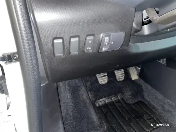 RENAULT TWINGO III - voiture d'occasion - Photo 15