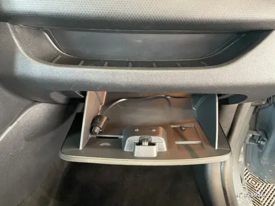 RENAULT CLIO IV - voiture d'occasion - Photo 36