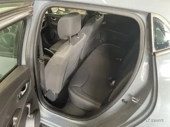 RENAULT CLIO IV - voiture d'occasion - Photo 45