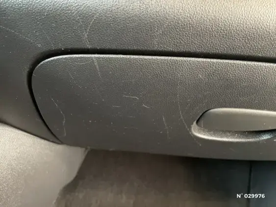 RENAULT CLIO IV - voiture d'occasion - Photo 30