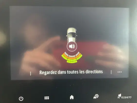 RENAULT CLIO V - voiture d'occasion - Photo 14