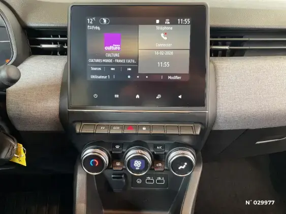 RENAULT CLIO V - voiture d'occasion - Photo 33